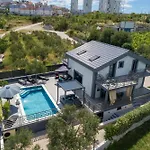 Luxury Villa Stocia Split With Swimming Pool, Sauna And Jacuzzi In A Peaceful Location In Split